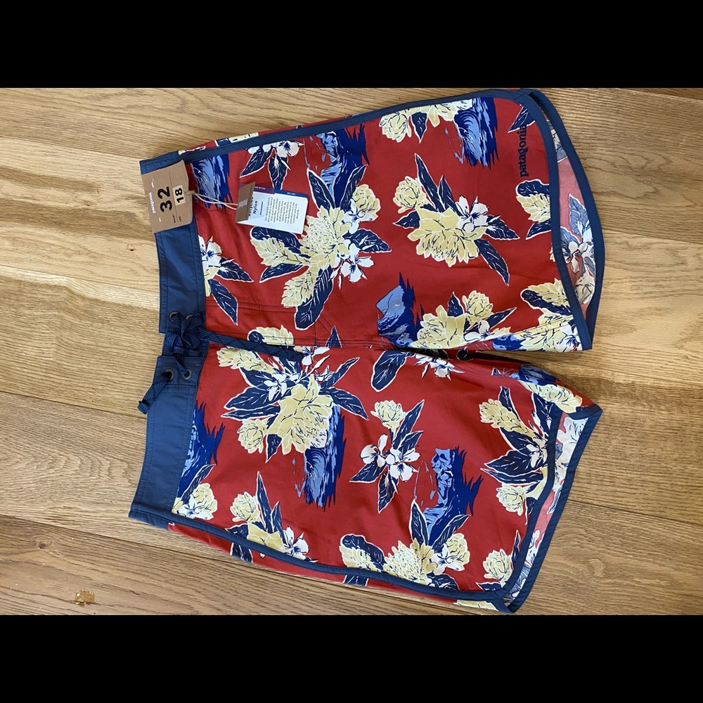 Patagonia - Men’s Board Shorts - Size 32 NWT